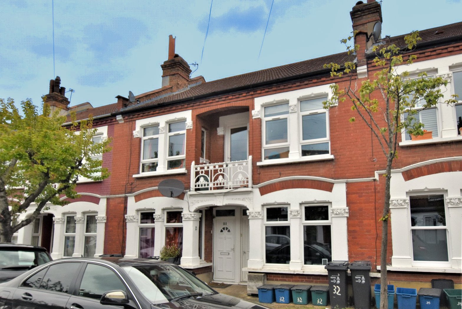 2 Bed Apartment for Sale, Ingatestone Road, London, SE25 - streets ahead